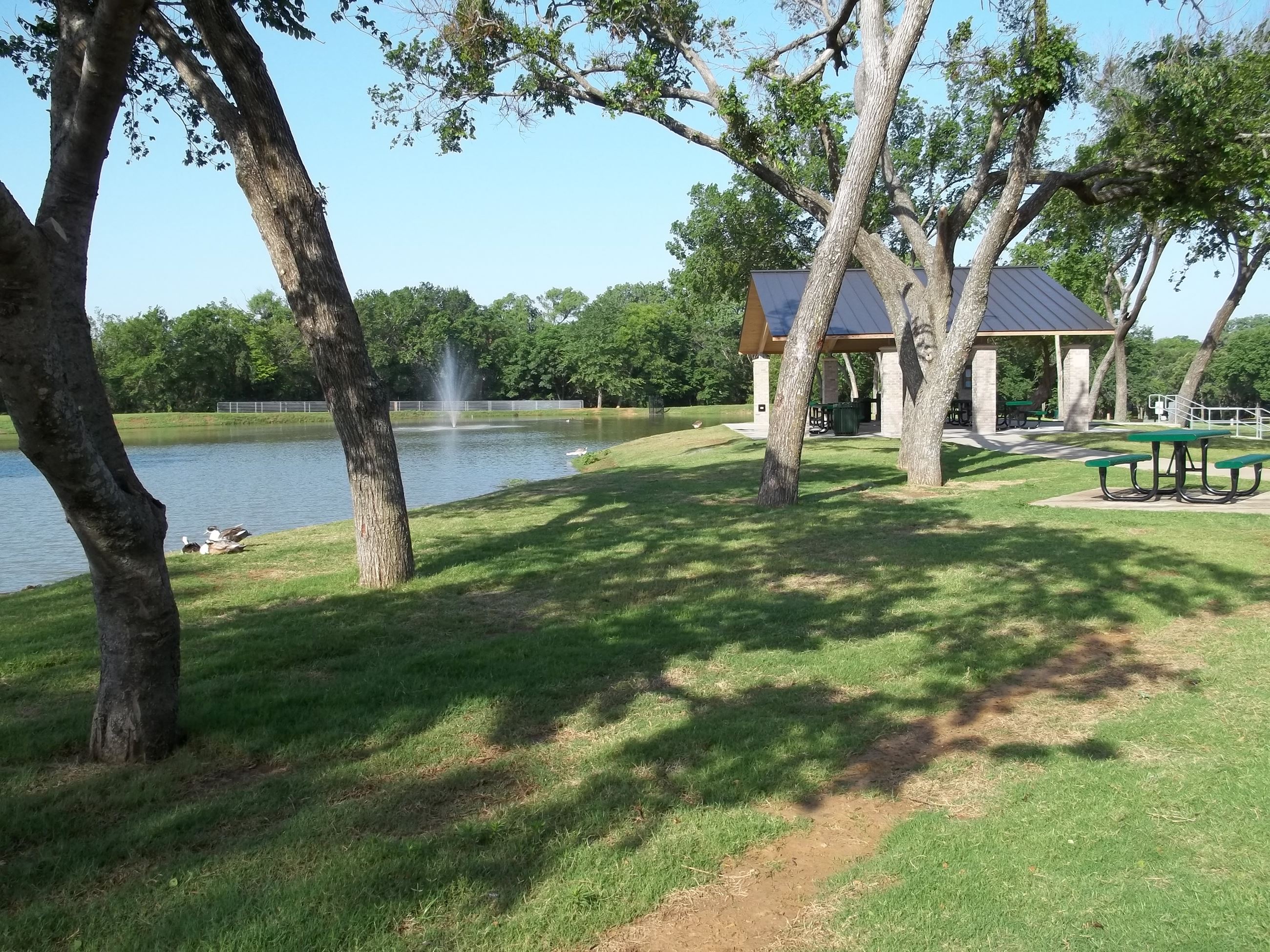 Artificial turf installation in Kennedale, TX